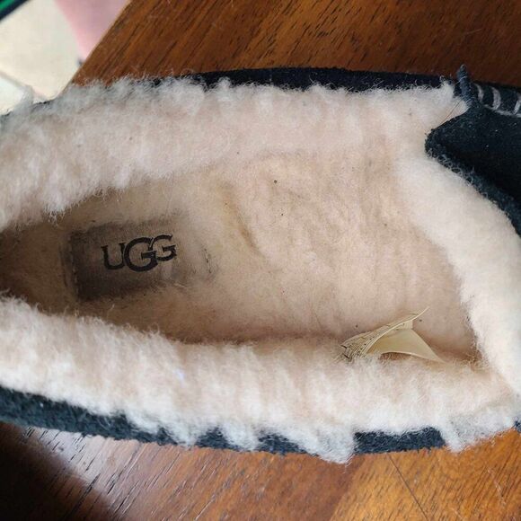 UGG Black Ansley Suede Shearling Slippers size 7 - Picture 8 of 10